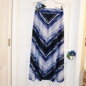JOHN PAUL RICHARD Petite S Pull On Stretch Maxi Skirt Elastic Waist Blue White